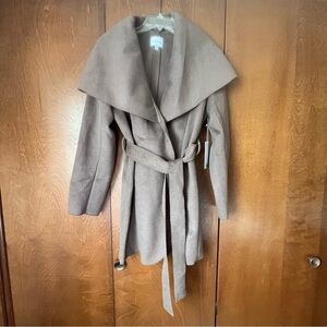 Cyrus Exaggerated Shawl Collar Self Tie Coat.NWT $198 Dessert Taupe Sz Med